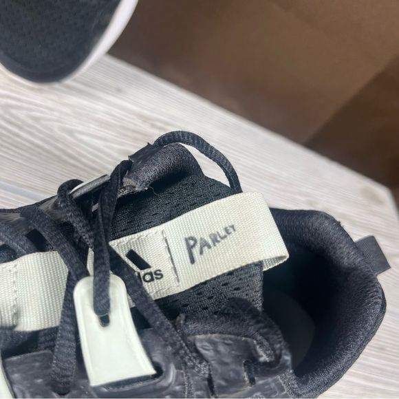 Adidas Womens Running Shoes Parley Black Mesh Trail Runners Athletic Womens 6.5 - Picture 8 of 9